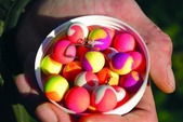 Dynamite Baits Pop-Ups Fluro Two Tone 20mm Tutti Frutti Pineapple