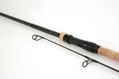 Kaprový prut Fox Horizon X3 Full Cork Handle 2 díly 3,0m, 10ft, 3,5lb